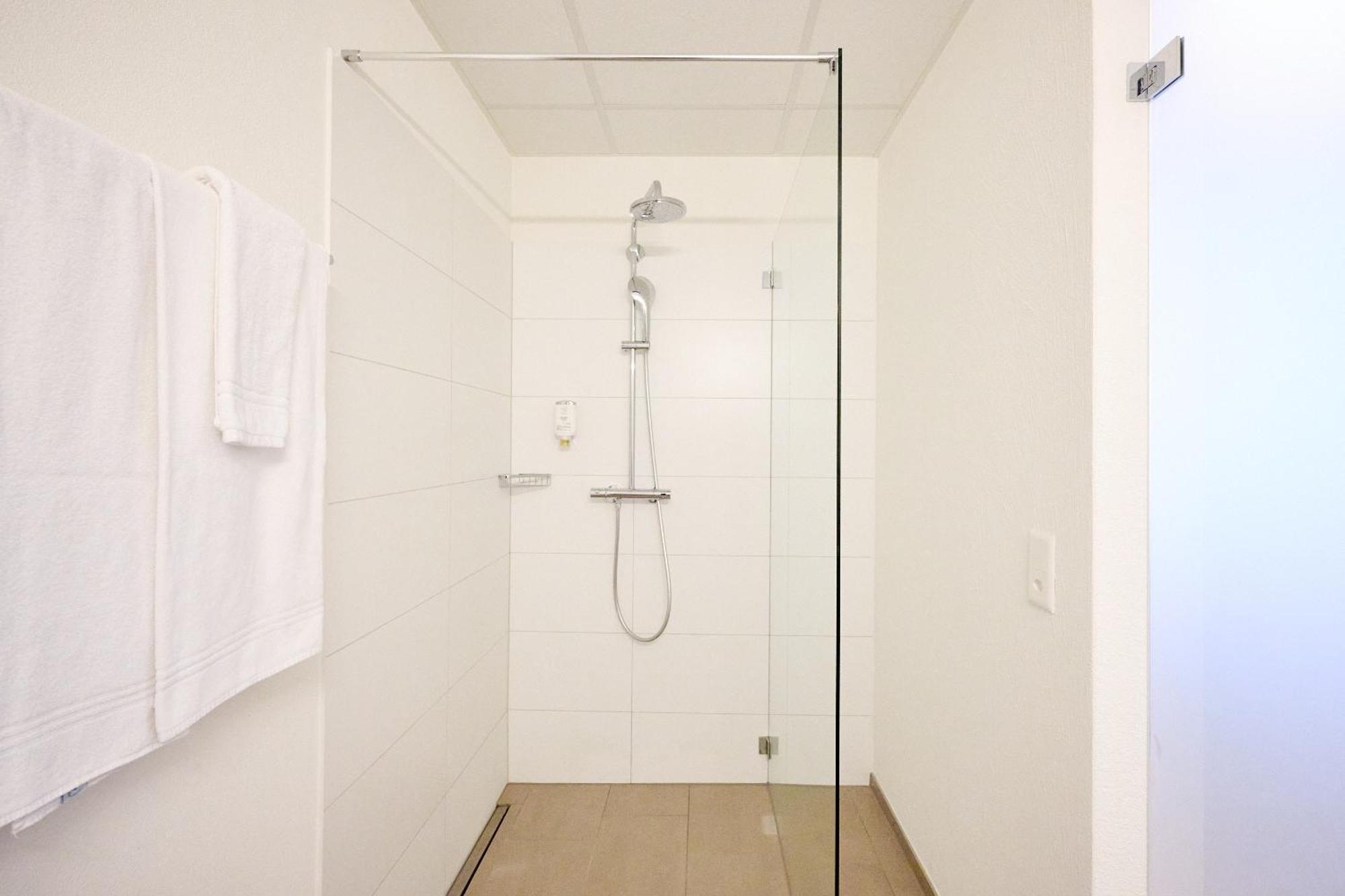 Hotel Am Kreisel Self-Check-In By Smart Hotels Lachen Εξωτερικό φωτογραφία