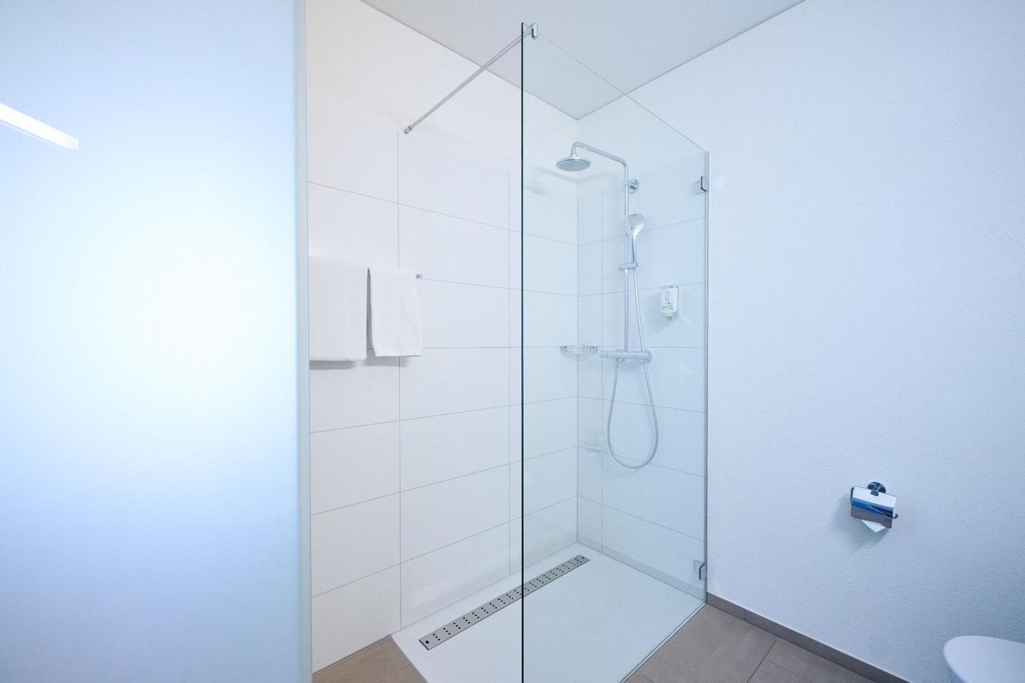 Hotel Am Kreisel Self-Check-In By Smart Hotels Lachen Εξωτερικό φωτογραφία